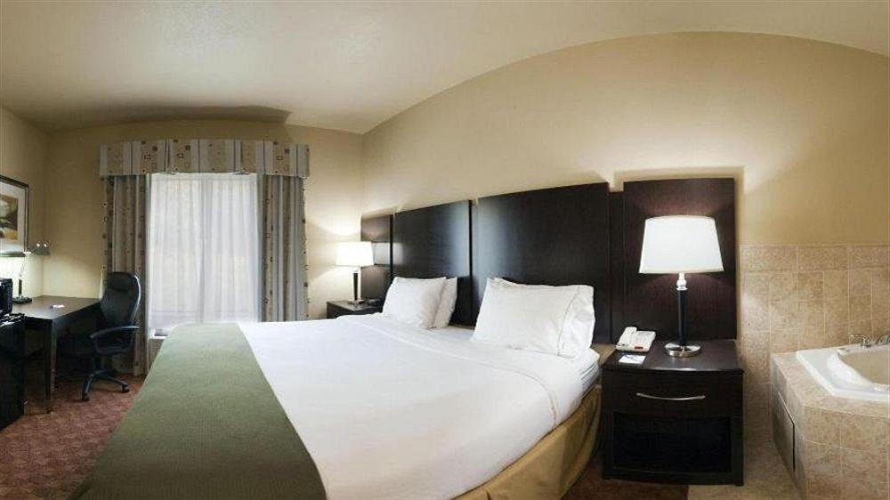 Holiday Inn Express Hotel & Suites Muskogee By Ihg Екстер'єр фото