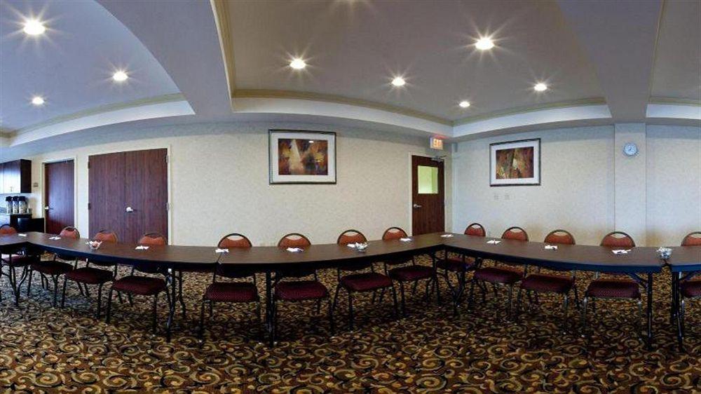 Holiday Inn Express Hotel & Suites Muskogee, An Ihg Hotel Екстер'єр фото